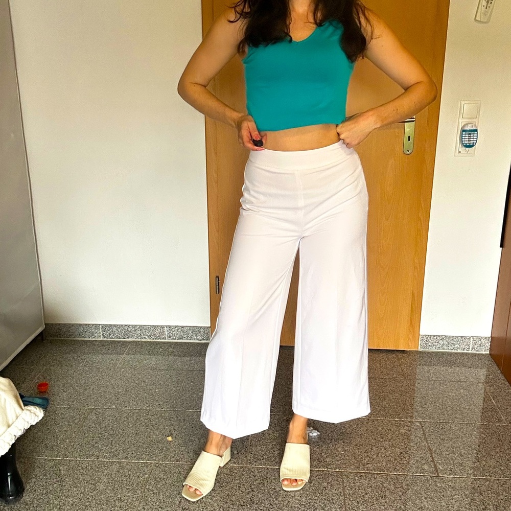 White pants cropped